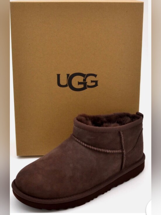 UGG Other - Kids UGG Mini Boot - Chestnut Size 2
